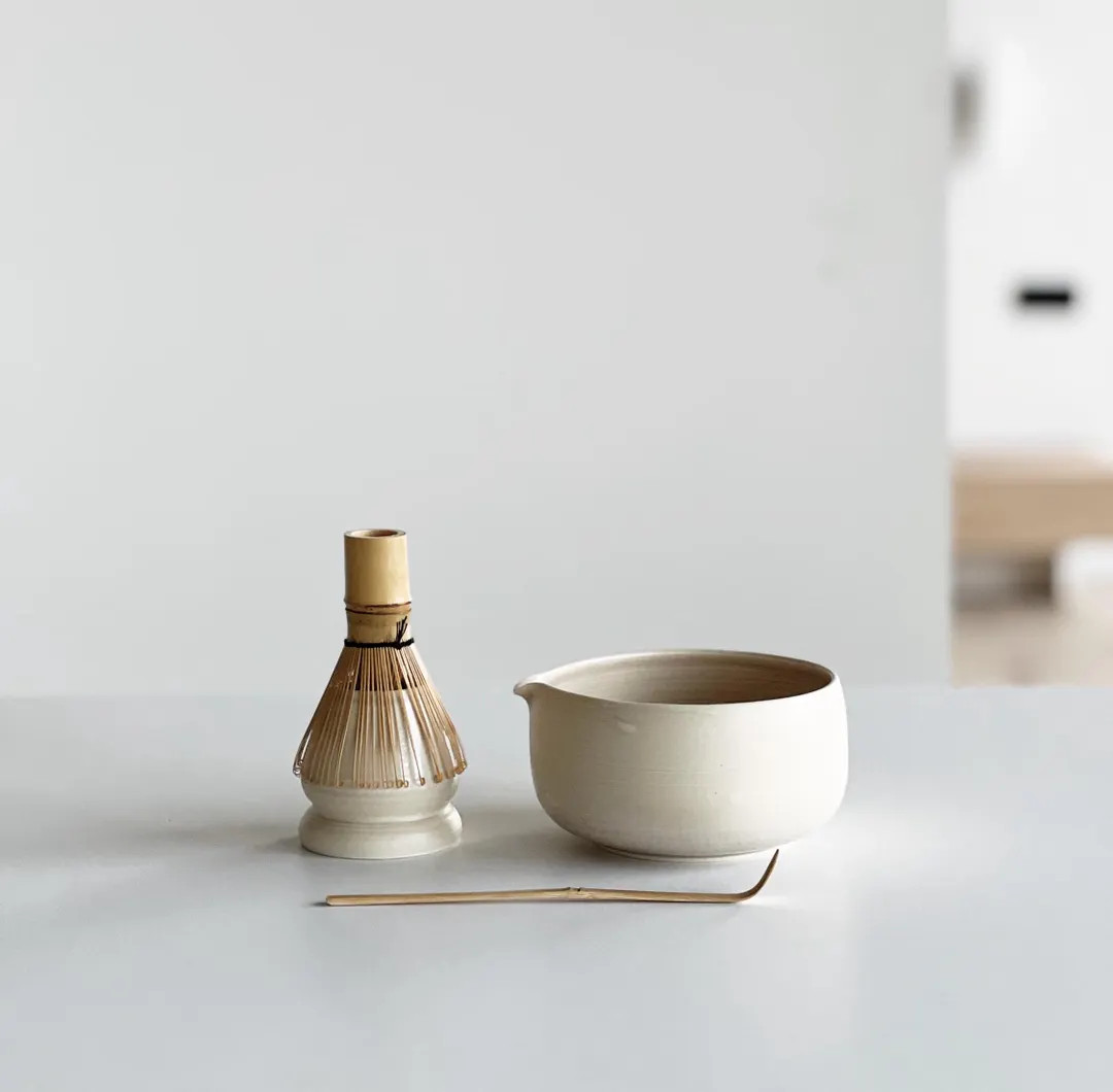 Handmade Ivory Ceramic Matcha Bowl Set: Bowl With Pouring Spout and Whisk Holder - Etsy | Etsy (US)