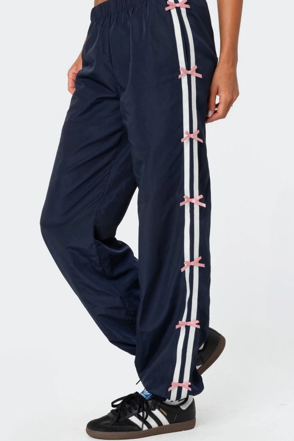 Edikted Bow Stripe Nylon Track Pants

These Bow Stripe Nylon Track Pants offer both style and comfort, making them perfect for a sporty yet fashionable look. They're ideal for any activity, ensuring you feel comfortable and confident throughout your entire day.

#LTKActive #LTKFitness #LTKWorkwear