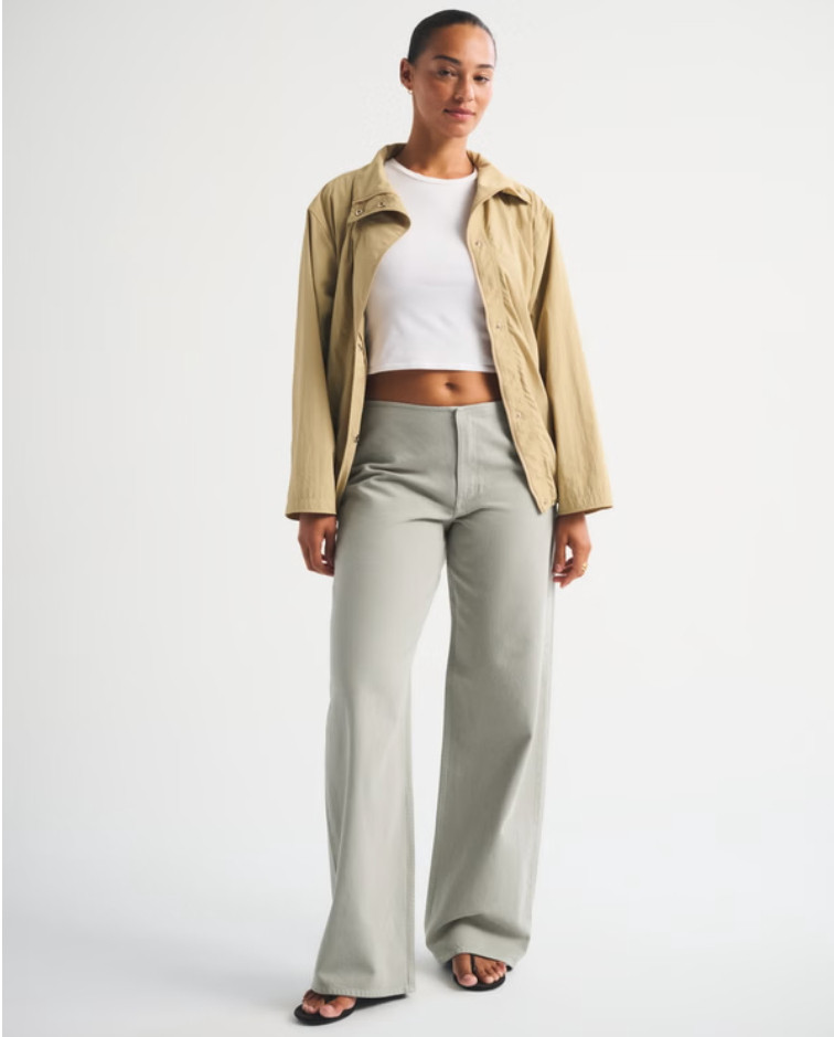 Love the baggy denim look but hate jeans that feel restrictive around your waist? The Curve Love Low Rise Waistless Ultra Loose Jean delivers a relaxed, oversized silhouette with a low-rise fit for effortless Y2K-inspired style. Perfect for casual days, concerts, brunch, travel, or street-style outfits, pair them with a fitted tank, baby tee, corset top, sneakers, or statement heels. 

 #LTKootd #LTKvlog #LTKOver40