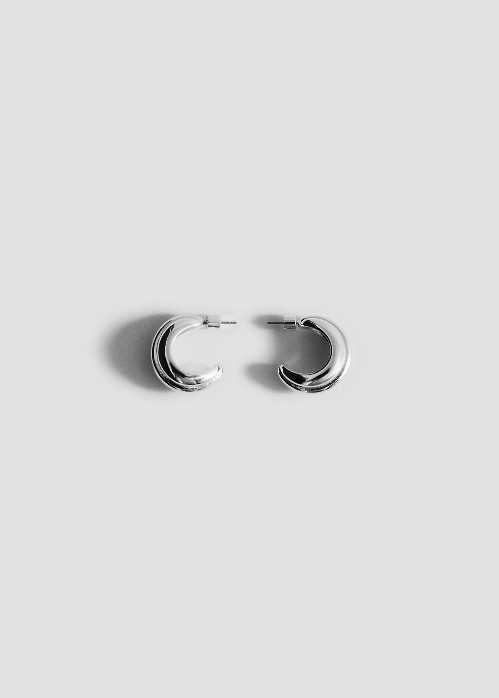 Embossed hoop earrings | Mango (US/MX/AU)