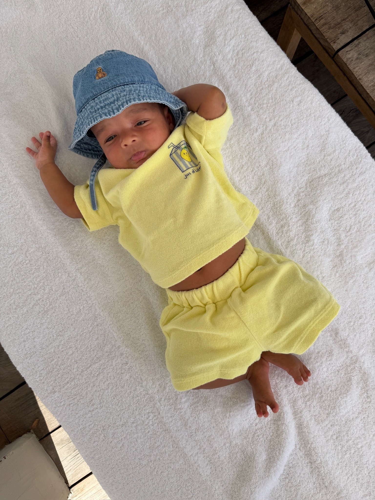 Eli’s beach outfit 💛 terry set runs big, hat fits tts 


baby outfit, baby clothes, H&M baby, gap baby, matching set, baby gap

#LTKTravel #LTKBaby