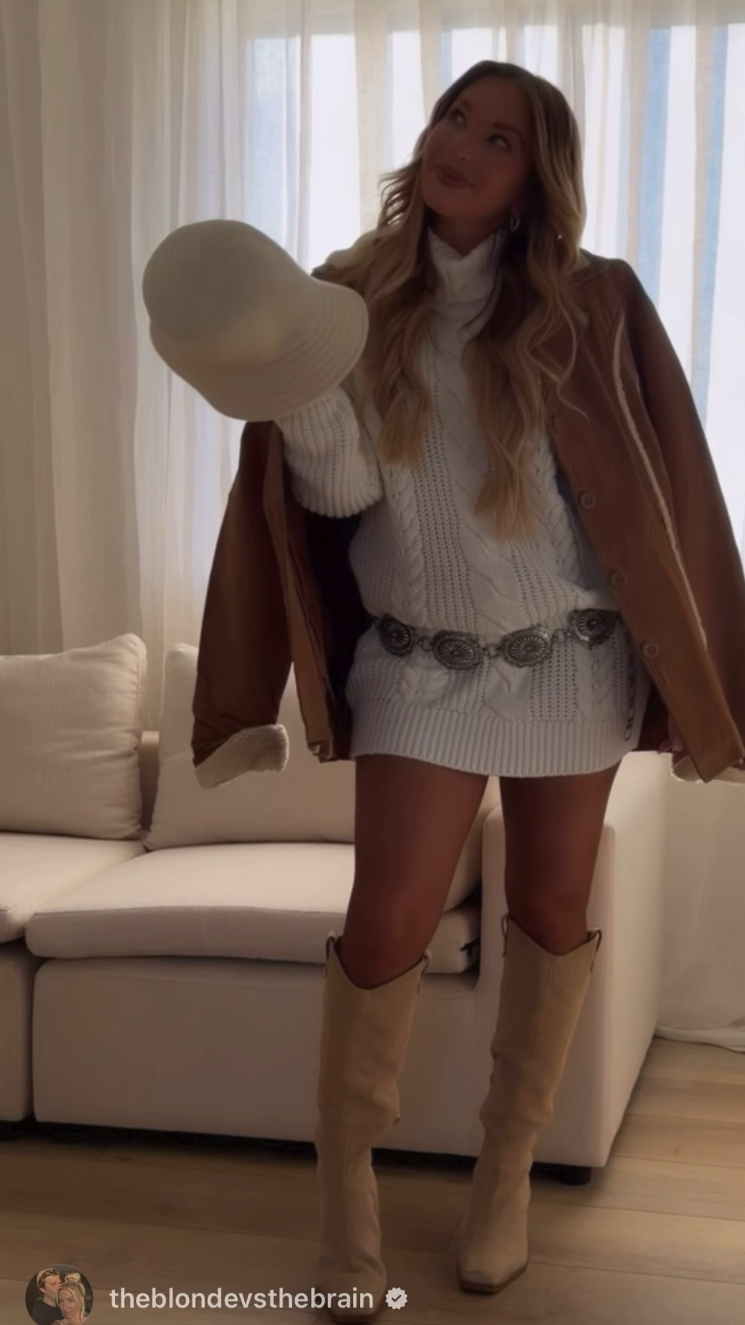 What I’m wearing to Aspen this winter ❄️ use code JENNIFER10 for 10% off @ericjavits 
.
.
#ericjavits #winteressentials #elegantstyle #chicaccessories #winterfashion

#LTKTravel #LTKgrwm #LTKootd