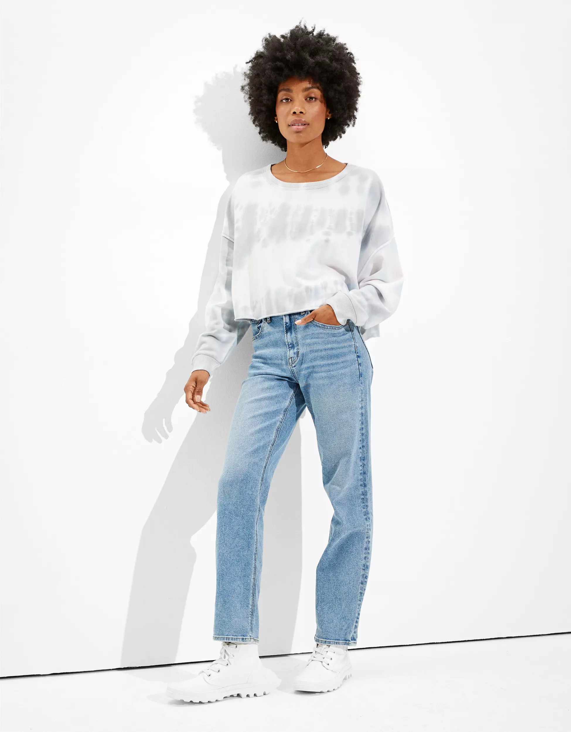 AE Fleece Cropped Crew Neck Sweatshirt | American Eagle Outfitters (US & CA)