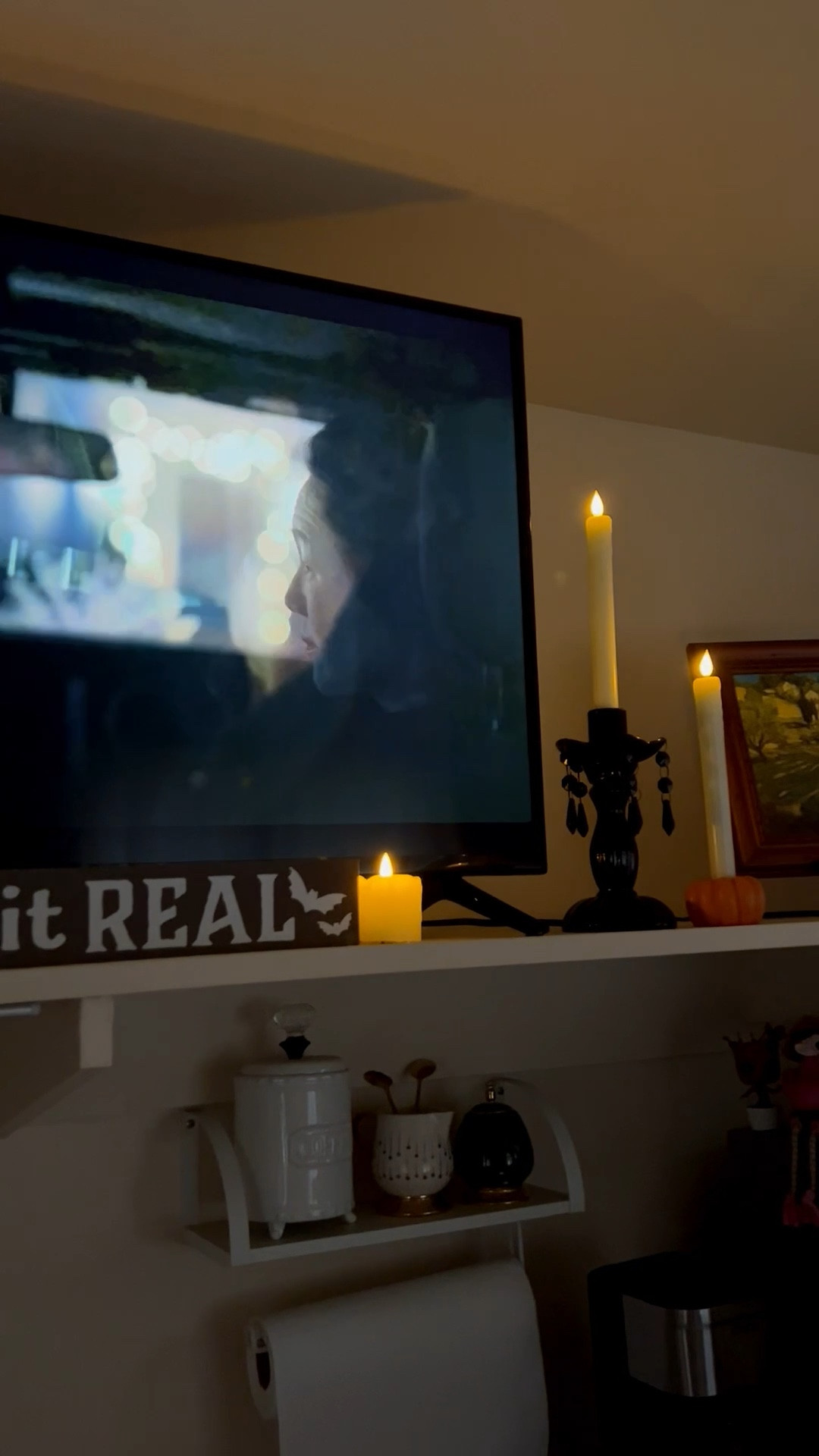 Flameless candles and Halloween vibes🎃

#LTKHalloween #LTKHome