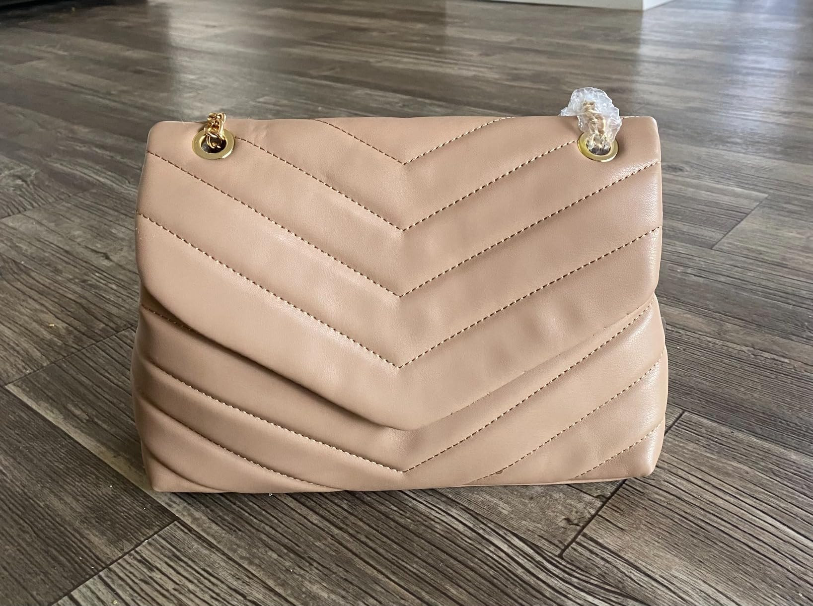 Quilted Crossbody Bag for Women, Soft Vegan Chevron Purses, Trendy Shoulder Handbags with Flap | Amazon (US)