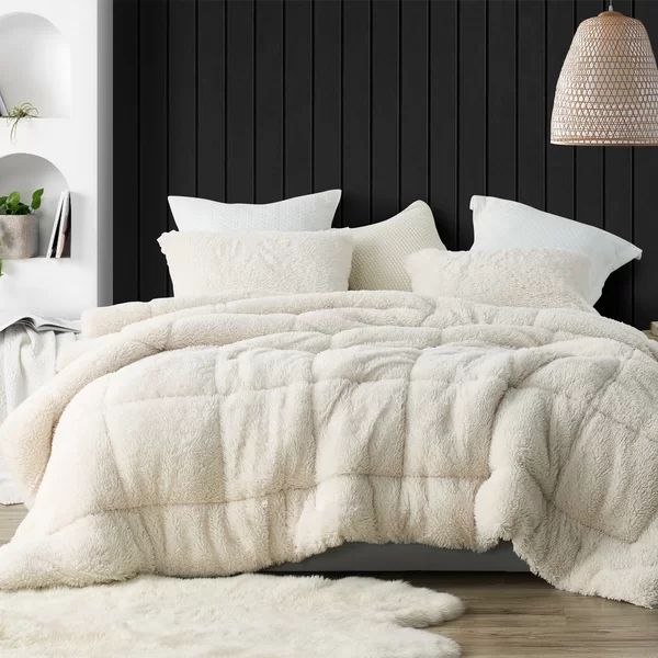 Smooches and Pooches Ivory Coma Inducer Oversized Comforter Set | Wayfair North America