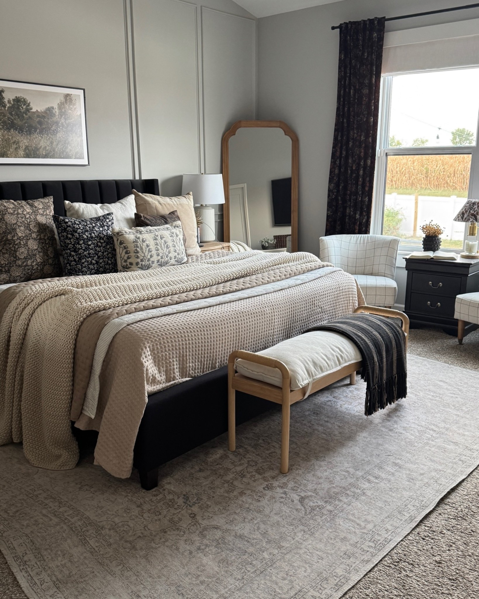 Moody bedroom

#LTKSeasonal #LTKHome