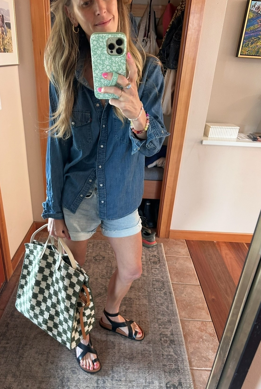 My Clare V bag finally went on sale! The cutest checkered tote

#LTKSaleAlert #LTKStyleTip #LTKItBag