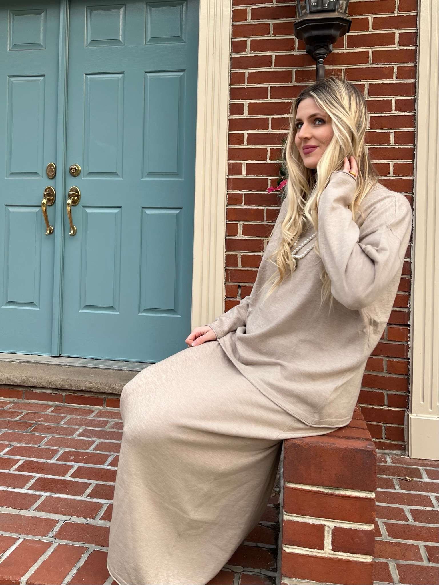 Oversized matching sweater set. Maxi skirt and turtleneck. Perfect for pregnancy and post partum. 

Wearing color khakii

#LTKBump #LTKFindsUnder50 #LTKStyleTip