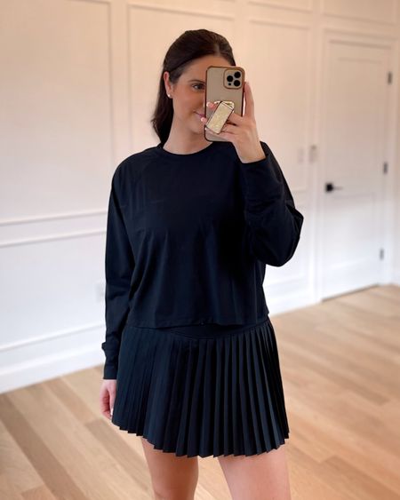 YPB Abercrombie sale!!! 30% off all YPB (15% off everything else) and then stack code YPBAF on top to get an extra 20% off!!

Loving this flowy long sleeve top to throw on when it’s a little chilly! Wearing a size small in the top and medium in the skirt 



#LTKfindsunder50 #LTKsalealert #LTKfitness