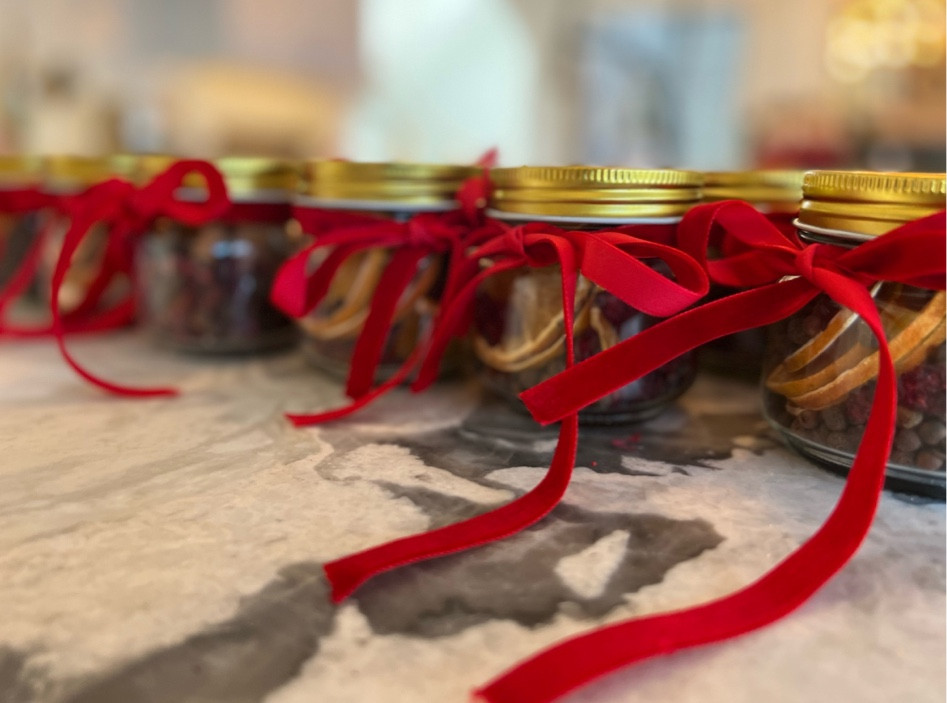 Simmer Pot Jars 

Homemade gifts, simmer pot, holiday gifts, gift giving season 

#LTKGiftGuide #LTKFindsUnder50 #LTKHoliday