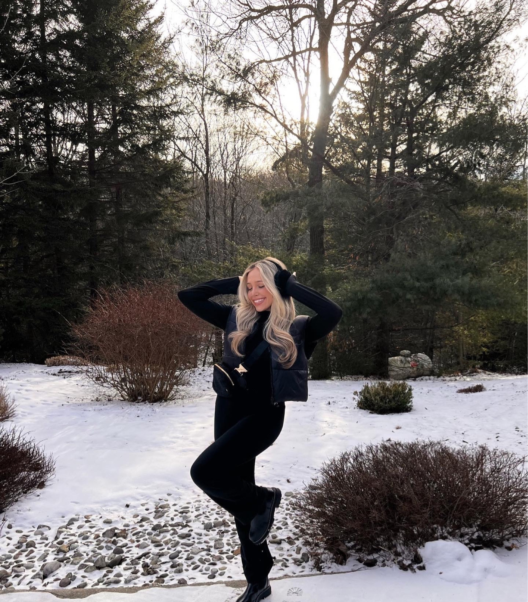 Ski trip, but minus the skiing 😉🎿🤍

#LTKSeasonal #LTKfit #LTKunder50
