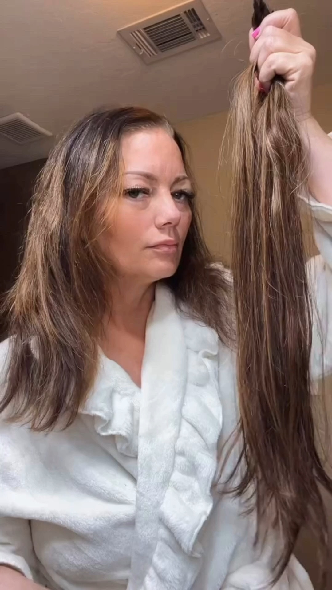 Girls, STOP paying a ridiculous amount for your extentions. @moresoohair_official_amazon clip in hair extensions are easy to install and remove. No damage to your hair. Double weft design for longer life. Smooth, tangle-free and seamless. 

#moresoo #hairextentions #clipinextensions #hairextension #hair 

#LTKBeauty