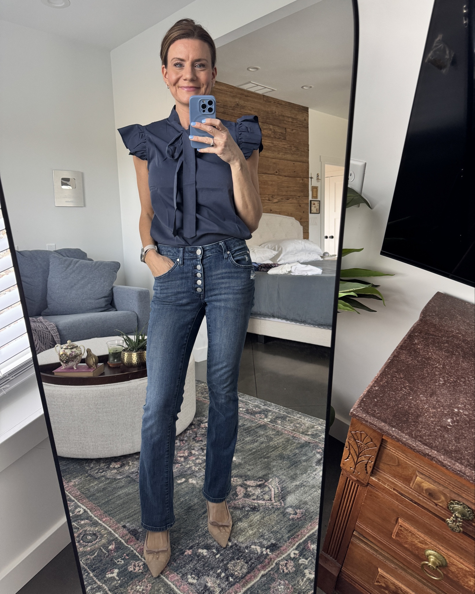 Trade show day two!

#LTKFindsUnder50 #LTKOver40 #LTKWorkwear