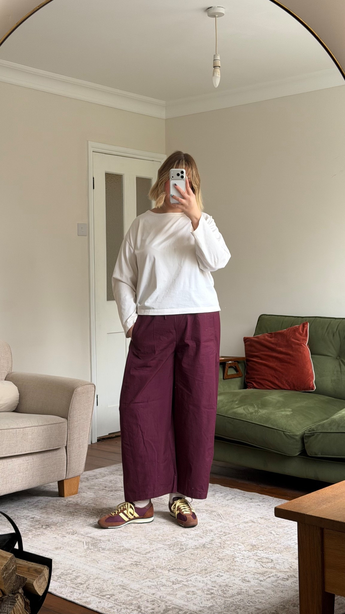 Cos Barrel Leg Trousers try on x

#LTKmidsize