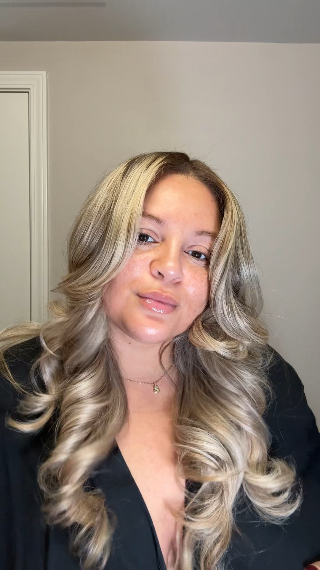 Olaplex bonding oil is great for giving that extra shine without it being greasy! 

Hair, beauty, heat less curls 

#LTKStyleTip #LTKBeauty #LTKWatchNow