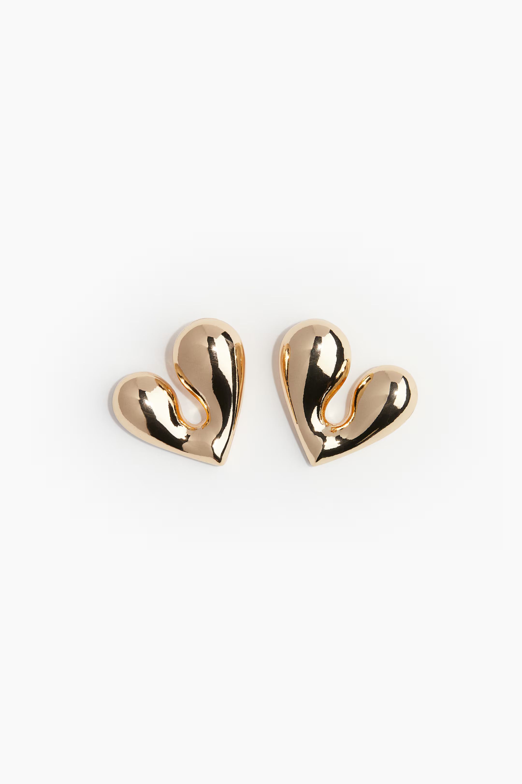 Heart-shaped earrings | H&M (UK, MY, IN, SG, PH, TW, HK)