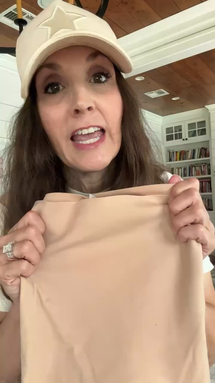 This is the absolute best shape wear! 


Amazon, Amazon finds, women’s undergarments, shape wear, women’s shape wear

#LTKBeauty