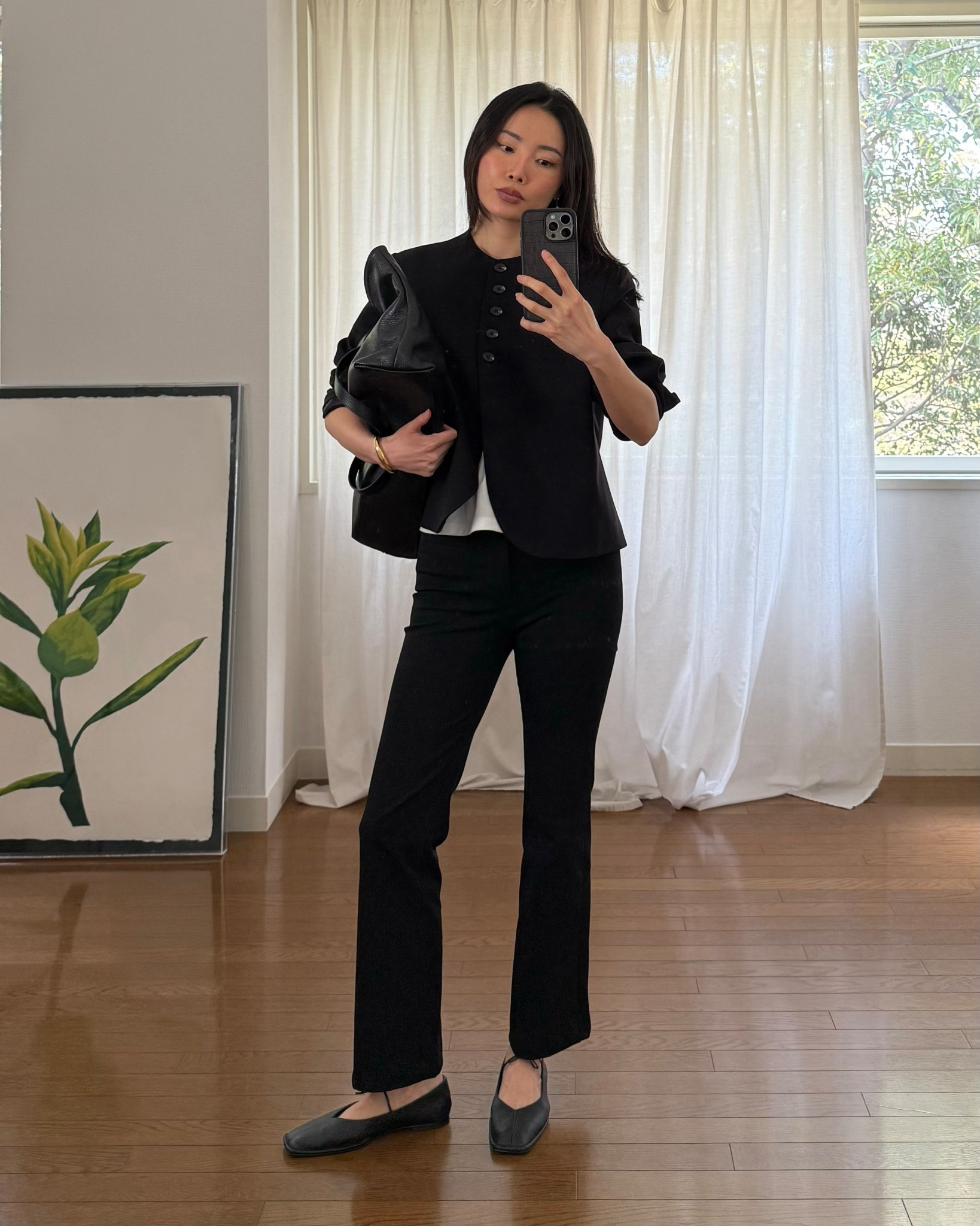 Spring all black outfit

#LTKootd #LTKgrwm #LTKSeasonal