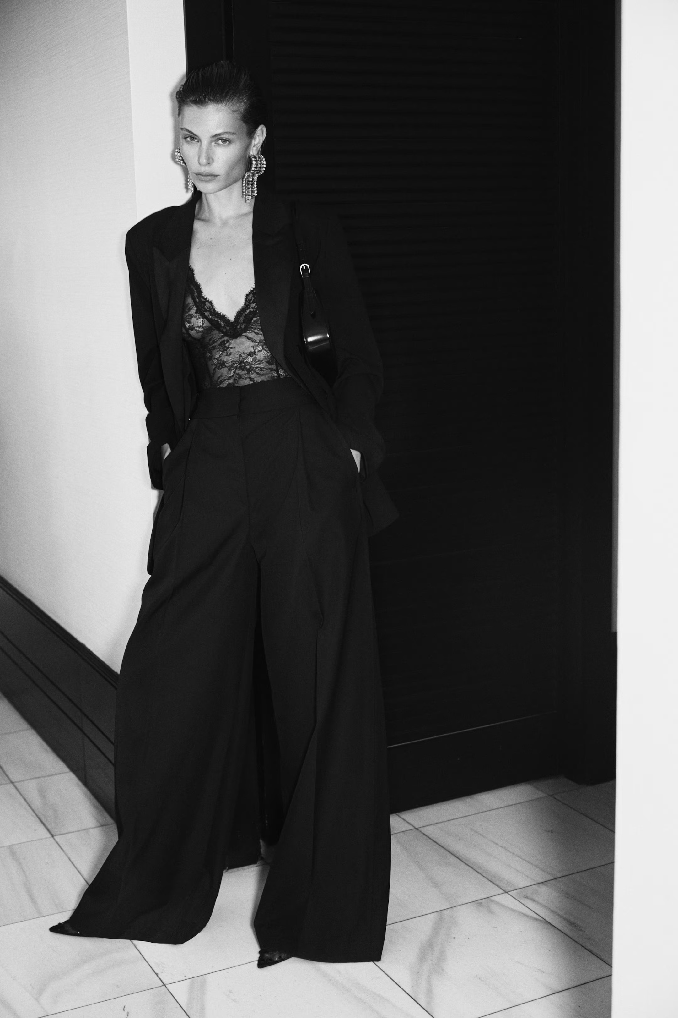 Double-breasted tuxedo blazer - Black - Ladies | H&M GB | H&M (UK, MY, IN, SG, PH, TW, HK)