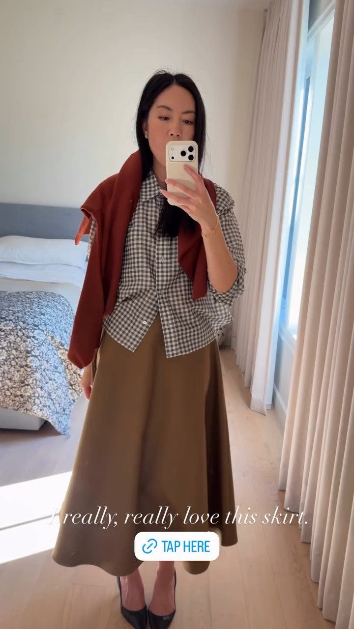 Shop the fall look here

#OOTD
#fallfashion
#falloutfit
#salealert
#fallstyle

#LTKootd #LTKgrwm #LTKSeasonal