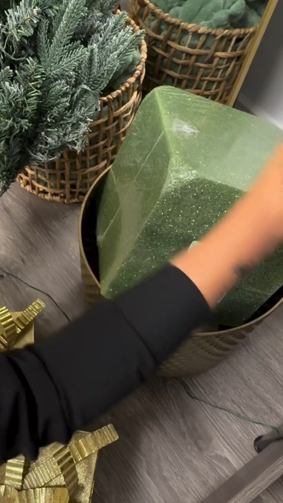 Christmas tree stand hack for SMALLER trees 🎄

#christmas #treestand #hack #diy #fyp #viral

#LTKSeasonal #LTKHoliday #LTKHome