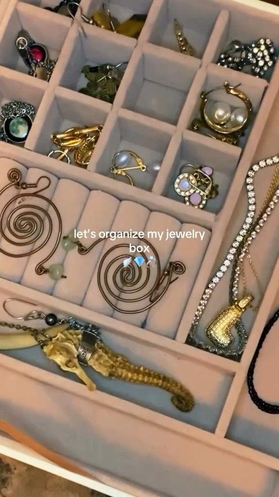 yes that’s a seahorse earring at the end 🫣🫣 jewelry box from @amazon - moonglow jewelry code: WELLNESSWITHLELE 💗
.
.
.
lipgloss, lip combo, lip liner, lipstick, clean beauty, winter makeup, natural makeupp #ltkparties #ltkbeauty #ltkstyletip winter makeup look, natural winter makeup, natural makeup tutorial, winter makeup tutorial
.
.
.
#wellnesswithlele #winterlook #lipcombos #cleanbeauty #antiaging #beachbeauty #cleangirl #winter #comedy #married #naturalmakeuplook #blush #softlaunch #winterfit #lipcombo #wintermakeuplook  #ltkparties #ltkbeauty #divinefeminine #feminineenergy #awakened #jewelry #jewelrybox #organize #organization #cleaning

#LTKFindsUnder50 #LTKBeauty #LTKStyleTip