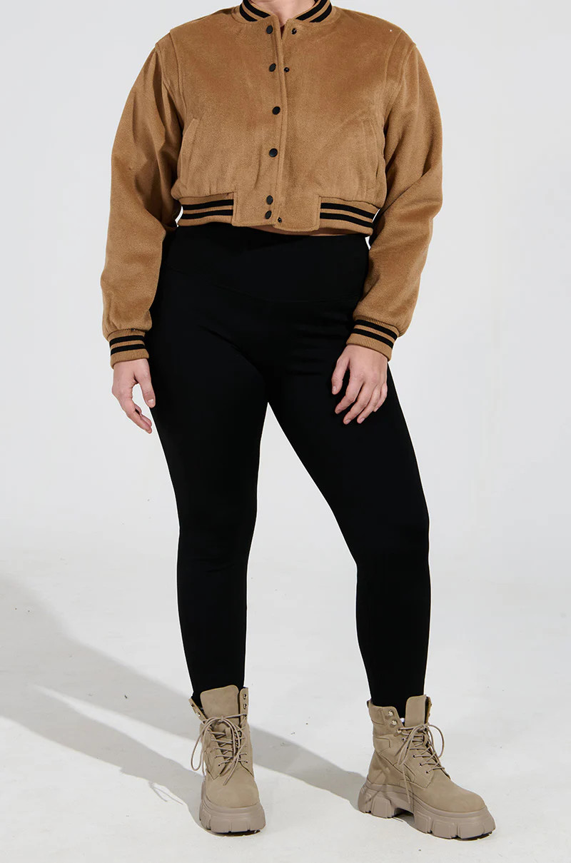 SNUGGLE FLEX FLEECE LEGGING EXTENDED SIZE IN BLACK | AKIRA