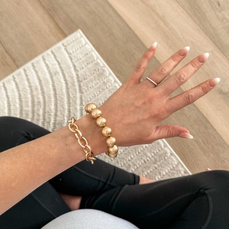 This bracelet stack is adorable! So cute and not too heavy!

amazon finds, amazon jewelry, amazon fashion, gold accessories, gold bracelets

#LTKstyletip