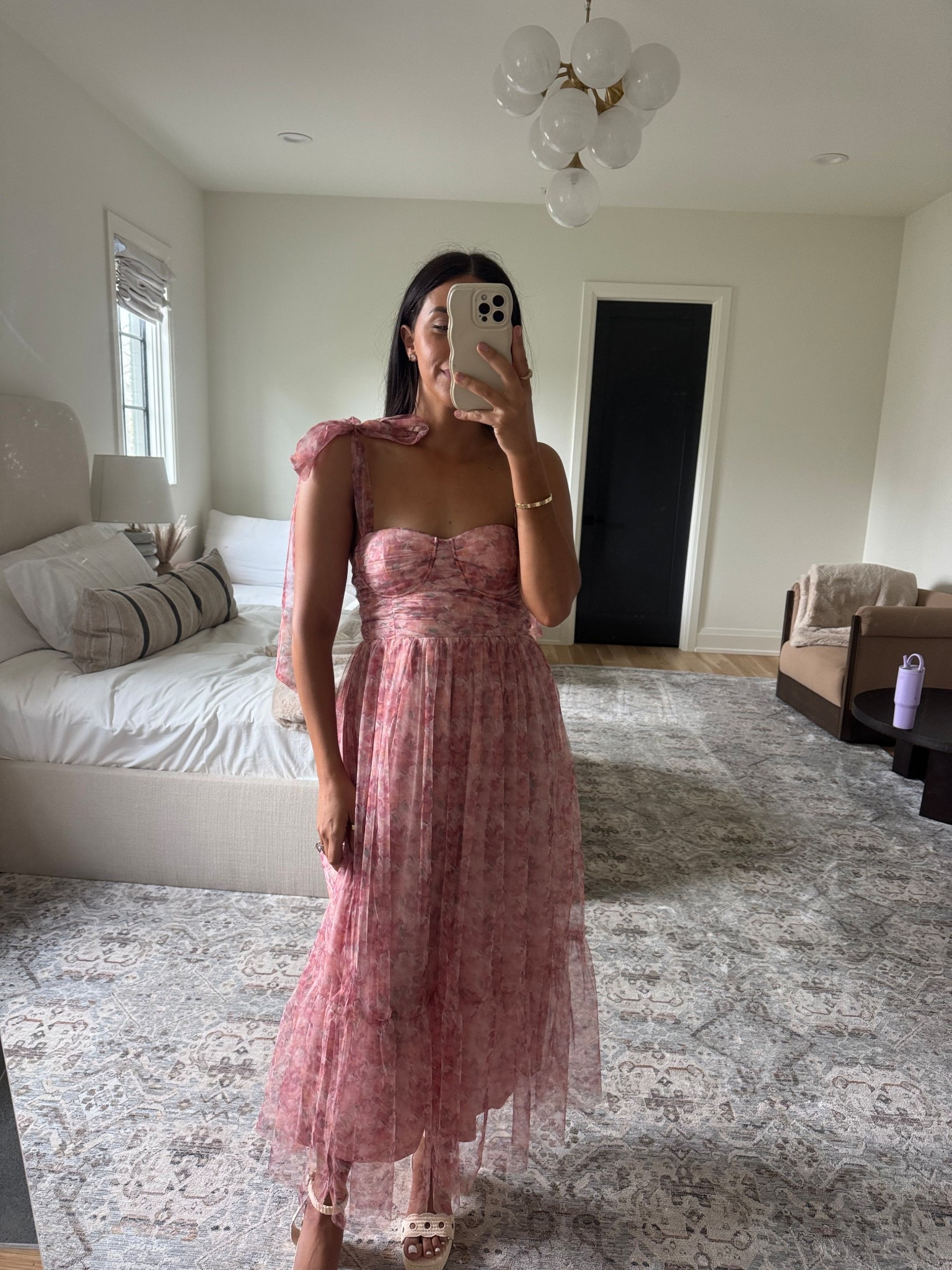 Dress: small
DEDE30 for 30% off sitewidee
One of my favorite fits of dresses. The tighter bust and flowy midi is always flattering! Love the unique print and the bow sleeves. Great wedding guest dress!