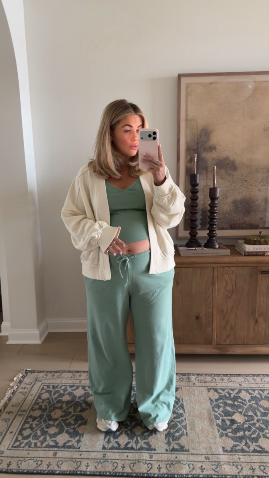 Loveeee this so much!!!

Tank — large 
Cardigan — XL
Pants — XL 