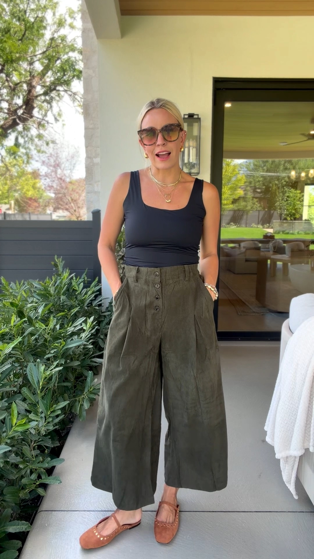 These pants were a happy surprise!

#LTKgrwm #LTKmomlife #LTKootd