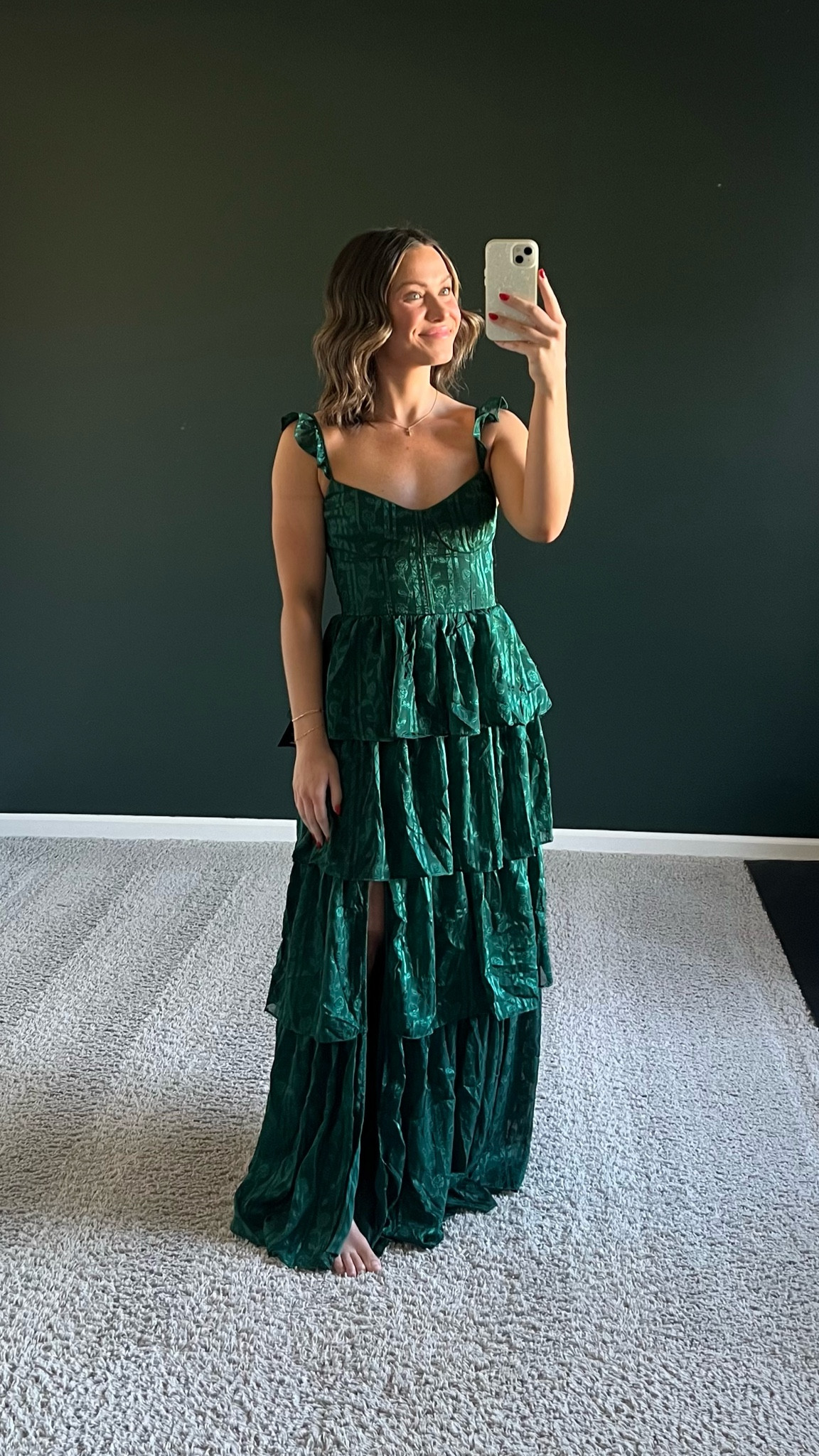 Emerald green wedding guest dress. Fit is slightly big in the chest, but wouldn’t size down. (32/34A.. would fit great on someone with a larger chest than me)

#LTKFindsUnder100 #LTKWedding #LTKSeasonal