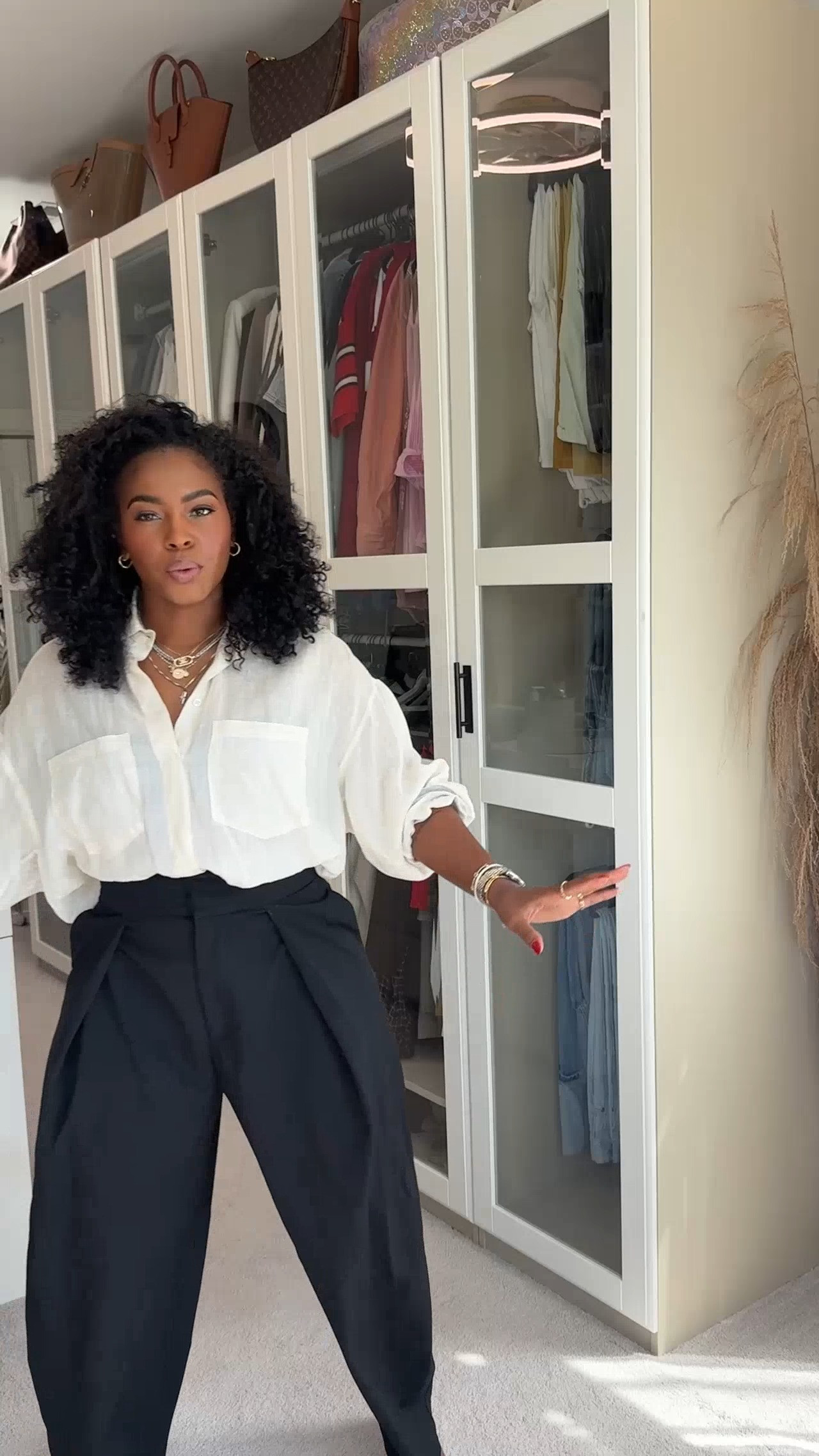 here's your reminder...Go Estate shopping! 
top: 6 trousers: M 

 