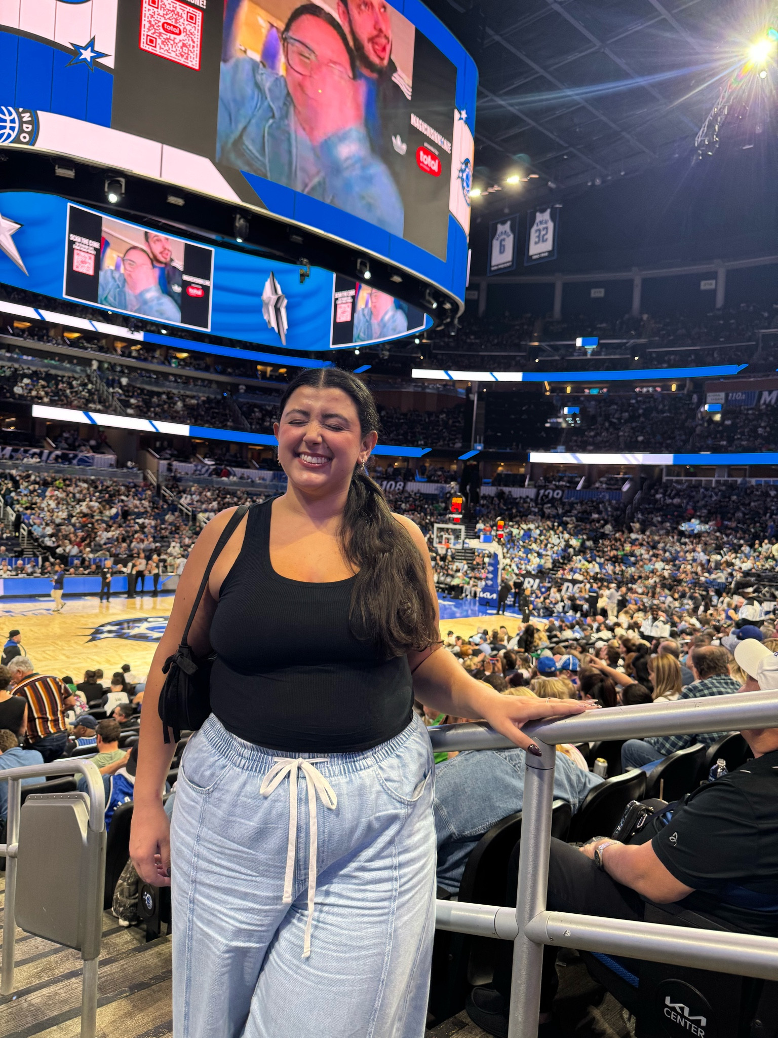 Game day but make it comfy 🏀✨
Wore my favorite easy outfit — breathable wide-leg pants, a supportive tank, and my go-with-everything black shoulder bag. Perfect mix of casual + cute for a night out at the arena 💙

#plussizefashion #ootd #plussizestyle #curvystyle #casualoutfit #comfystyle #plussizeootd #ltkfashion #ltkcurvestyle #ltkplussize #arenastyle #gamedayoutfit

#LTKMidsize #LTKStyleTip #LTKPlusSize