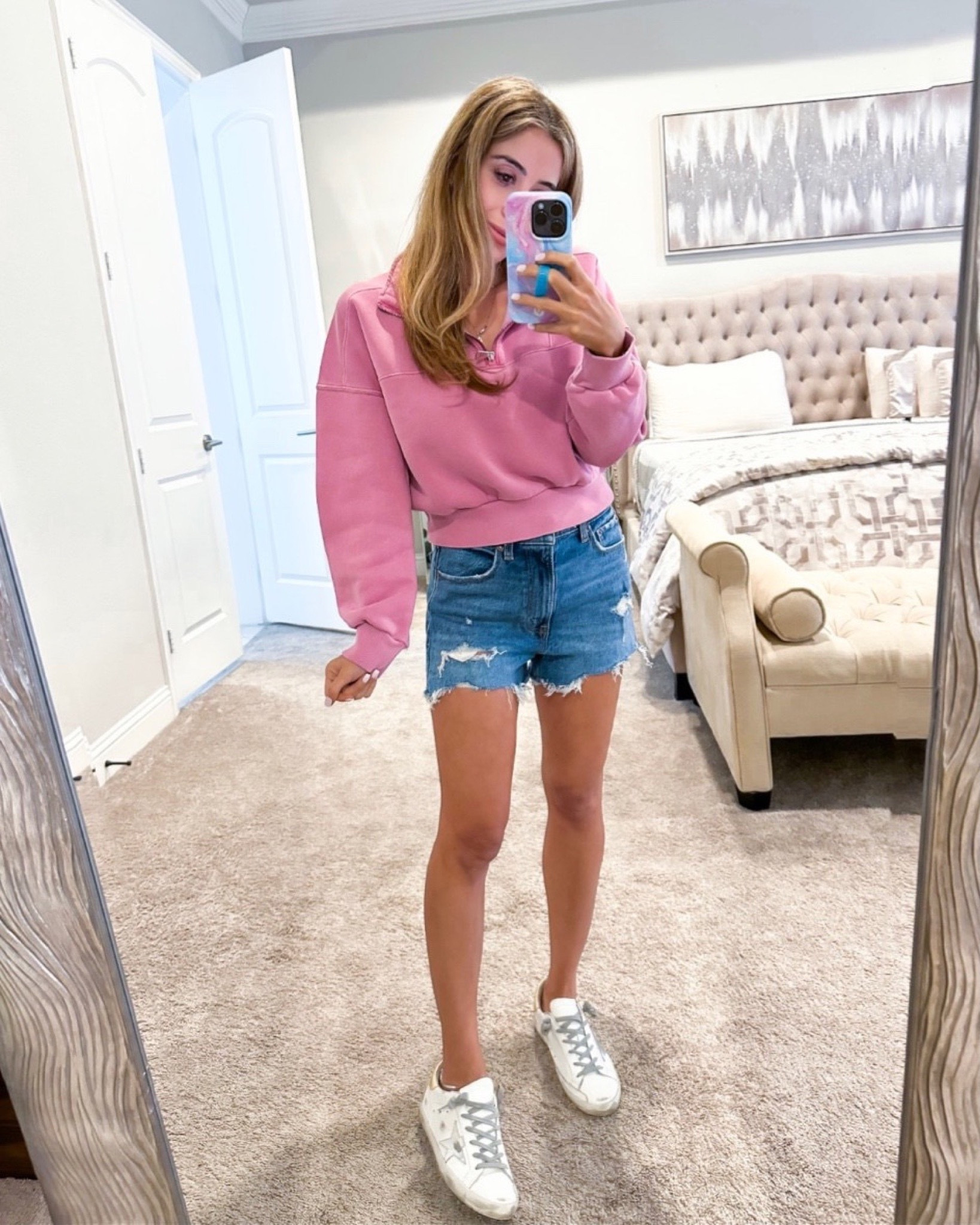 Comfy pullover size xxs denim
Shorts size 24 Golden goose 

#LTKunder100 #LTKsalealert #LTKunder50