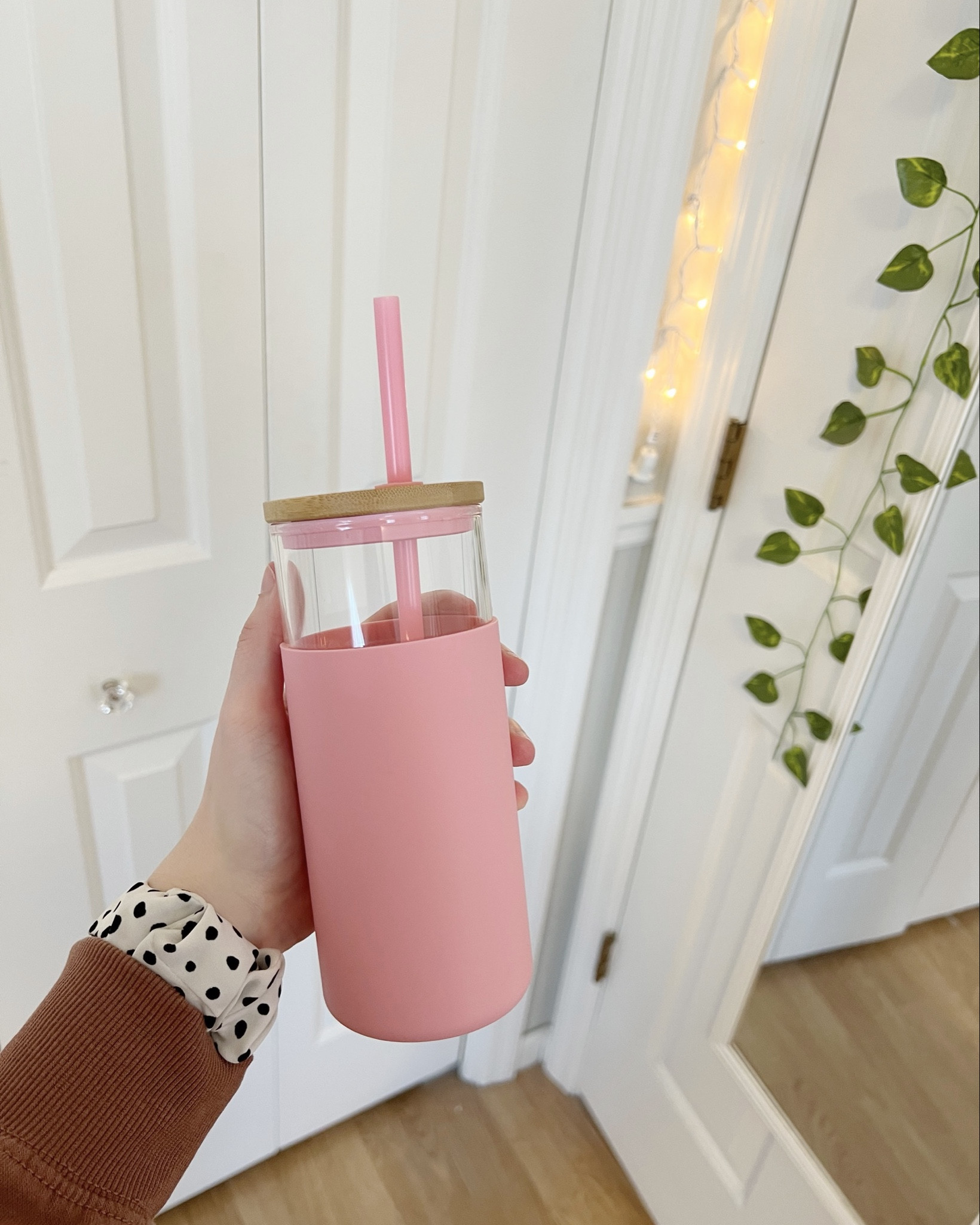 My Favorite Iced Coffee Cup! ☕️

Tumbler, Drinkware accessories, coffee mugs, iced coffee, at home coffee, coffee lovers, cold brew, cute cups, pink cup, college girl essentials

#LTKHome