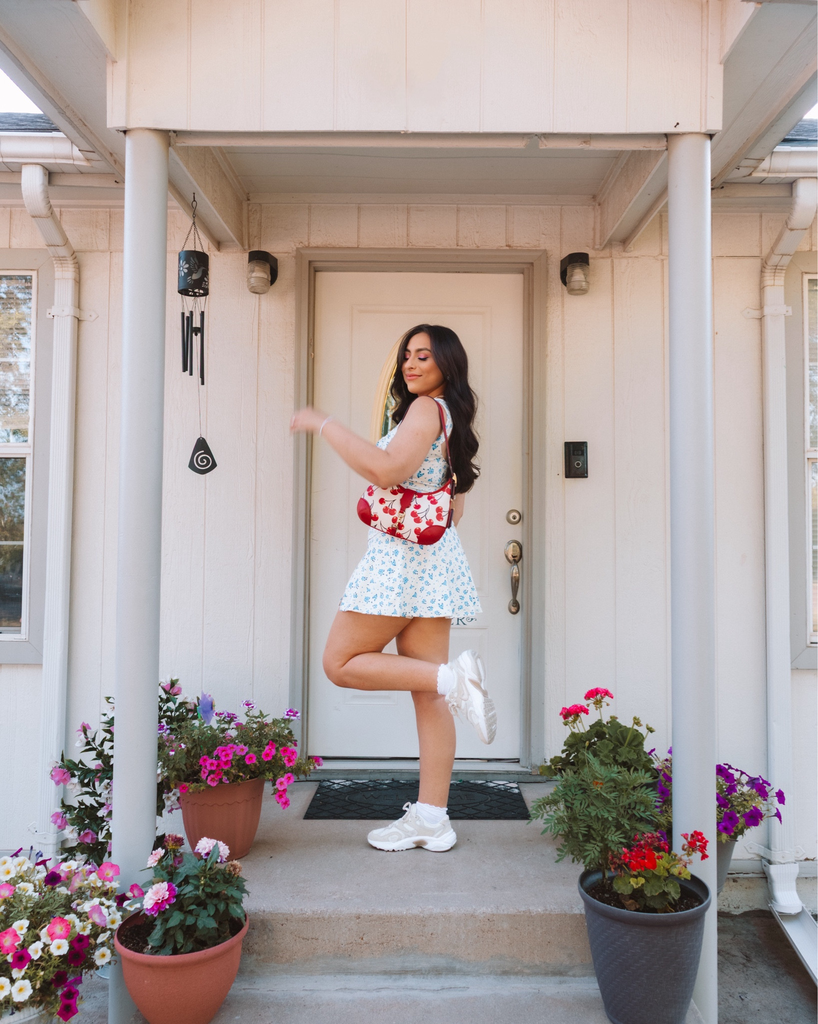 Family time but make it fashion 💐✨ This floral set is giving sweet with a little sass — and don’t even get me started on the bow in the back 🎀 It’s cute, it’s comfy, it’s coming with me everywhere 😘

#LTKShoeCrush #LTKBeauty #LTKActive