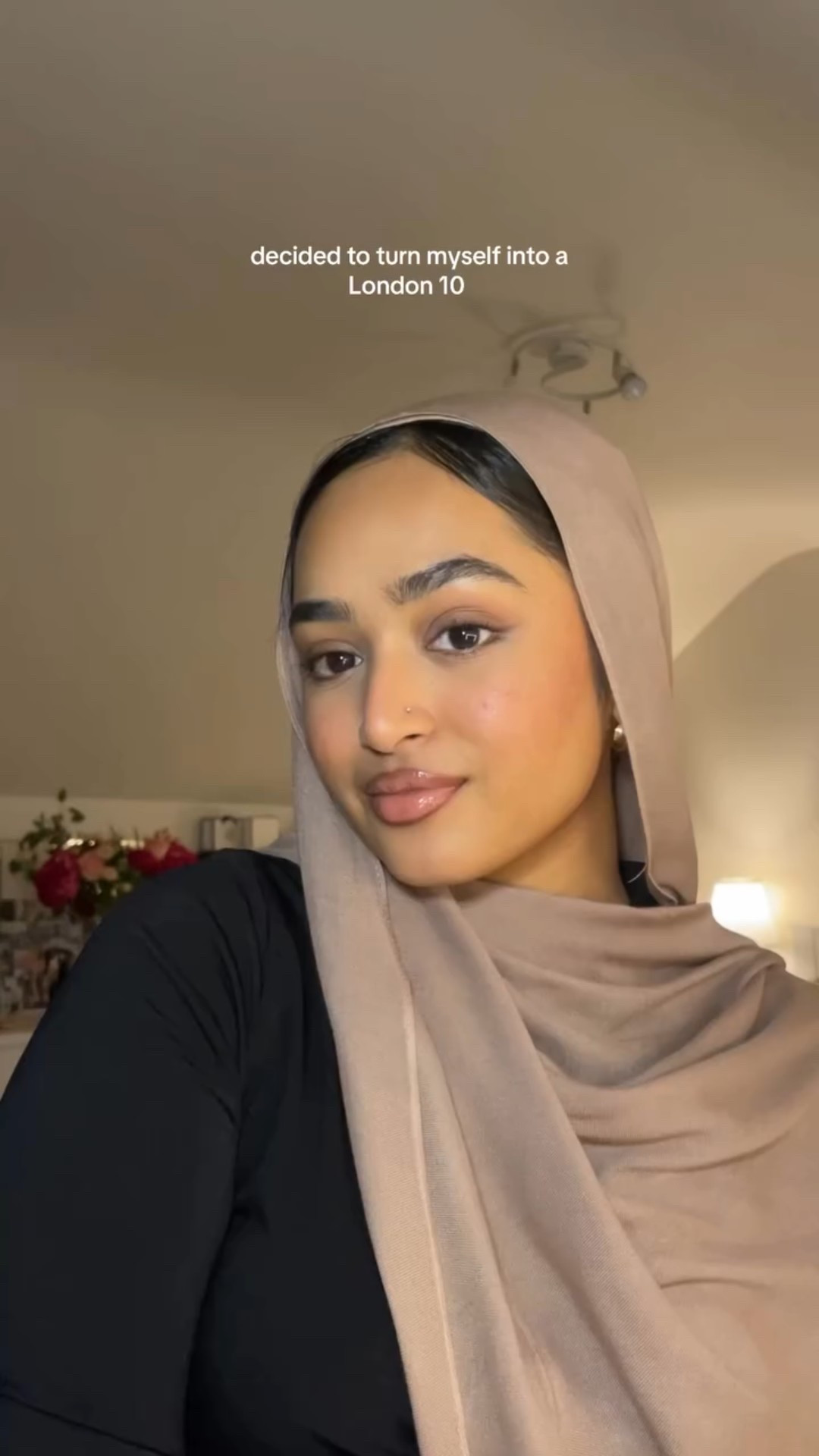 my twist on the trend 💋

products featured:

@elfcosmeticsuk stay cool primer stick 
@saiebeauty glowy super gel in sun glow 
@saiebeauty slip tint concealer shade 11 
@fentybeauty pro filt’r concealer shade 310
@iconic.london super smoother blurring skin tint shade golden medium 
@kikomilano blush stick shade 06
@rarebeauty liquid blush shade love
@madebymitchell contour stick 
@charlottetilbury liquid highlighter shade peachgasm 
@charlottetilbury mascara 
@rimmellondon lipliner in brownie pie 
@kikomilano lip pencil in shade 11 
@nyxcosmetics_uk butter gloss in Madeline 

#makeuptrends #browngirlmakeuplook #baddiemakeup #brownskinmakeup #glossylipcombo