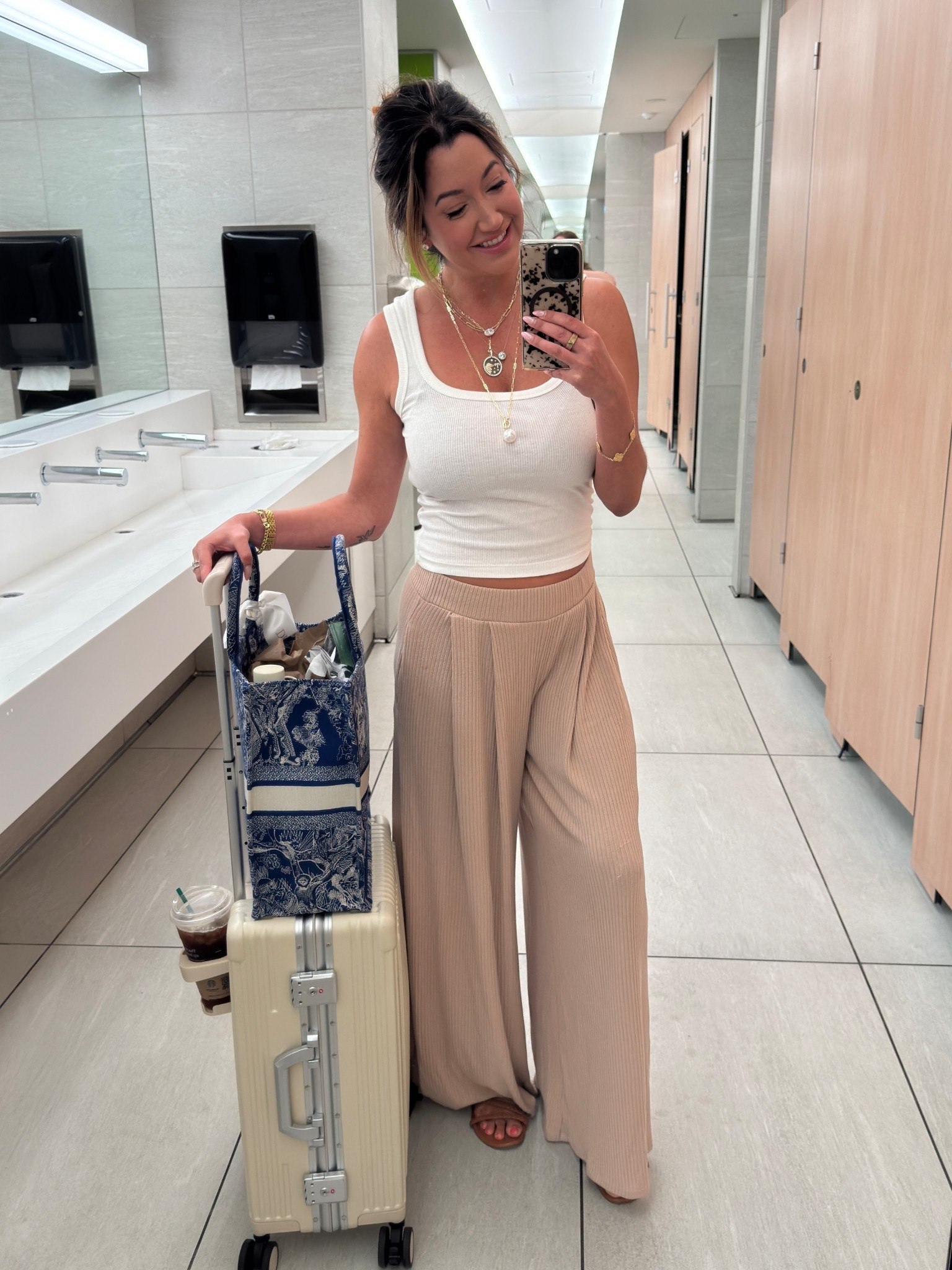 I’m wearing a size Small in the pants and a M in the top ladiesssss 

#LTKStyleTip #LTKFindsUnder100 #LTKTravel