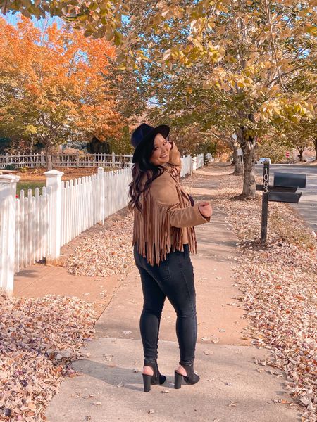 This Suede fringe Jacket is so fun for fall! This will make a perfect thanksgiving outfit or even to your next country concert! #distressedskinnyjeans #suedefringejacket #fedorahat #falloutfit 

#LTKGiftGuide #LTKSeasonal #LTKunder50