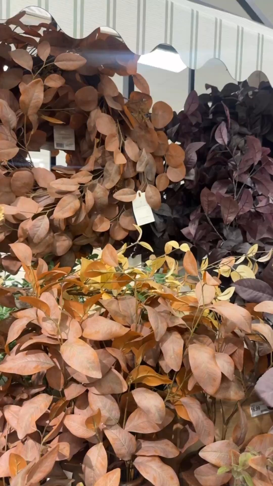 New affordable fall stems & wreaths 🍁

Fall stems, floral, vase, autumn, burgundy stems #LTKautumn

#LTKSeasonal