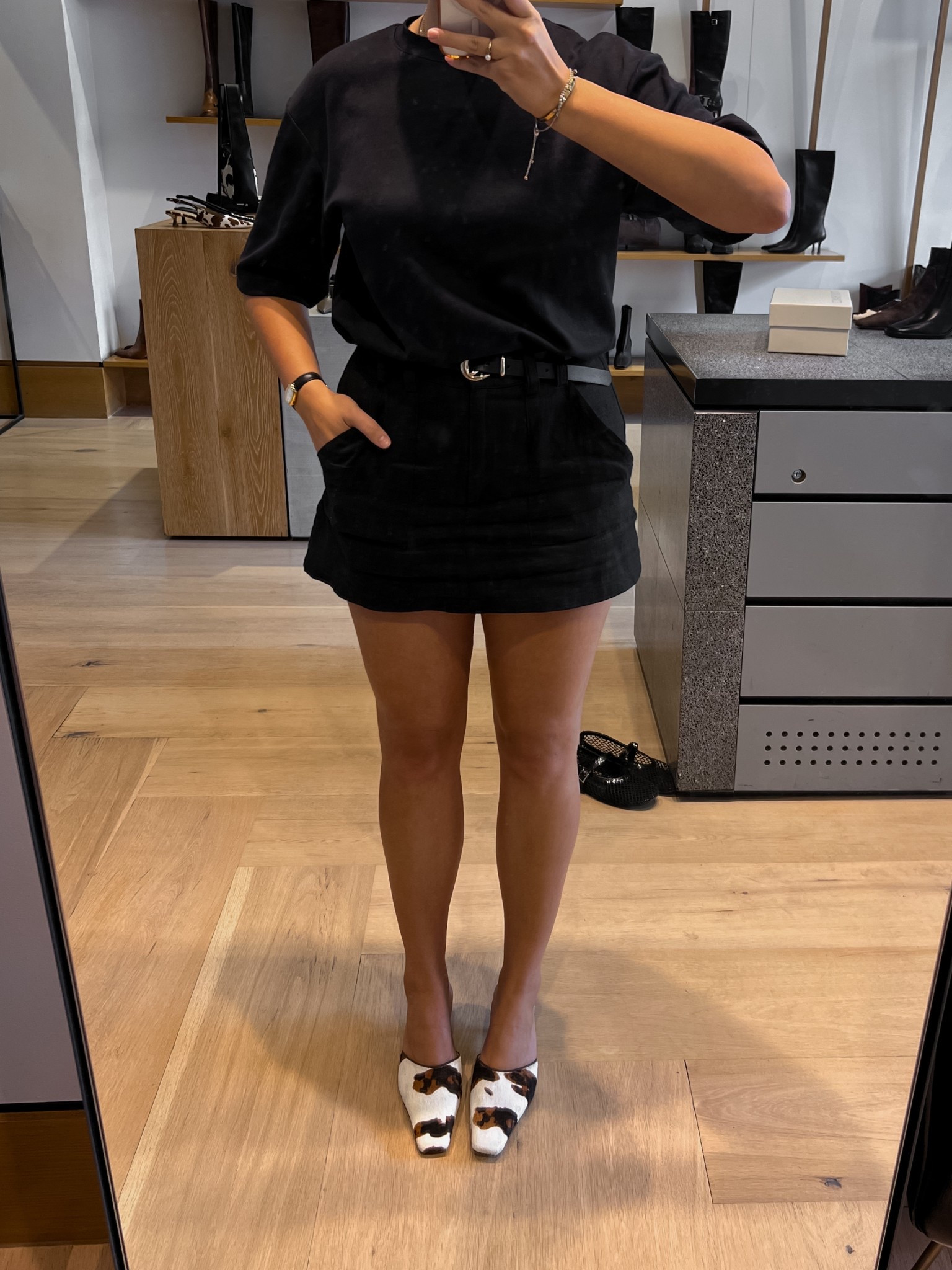 OBSESSED with these shoes! 🐮

sizes:
top - small
belt - small
skort - AU10
shoes - 9

#LTKworkwear #LTKaustralia #LTKshoes