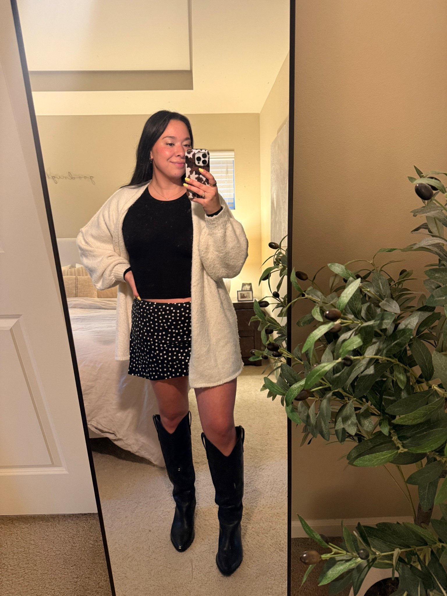 Easy weekend dinner outfit! 🖤🤍

#LTKootd #LTKSaleAlert #LTKMidsize