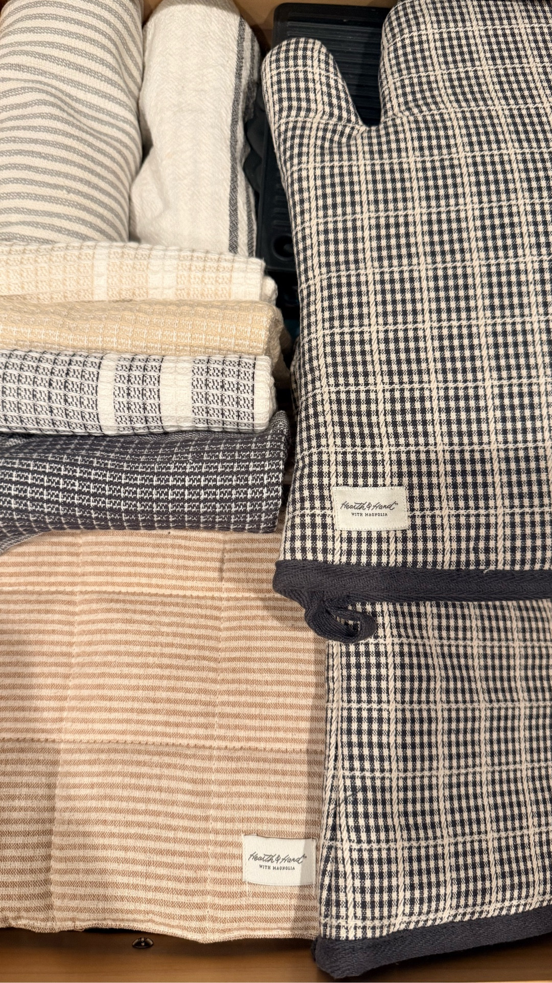 Kitchen refresh 

Target kitchen finds, new Target arrivals, Magnolia kitchen collection, affordable kitchen upgrades, cozy home finds

Minimal, chic kitchen 🤍

#LTKdayinmylife #LTKHome