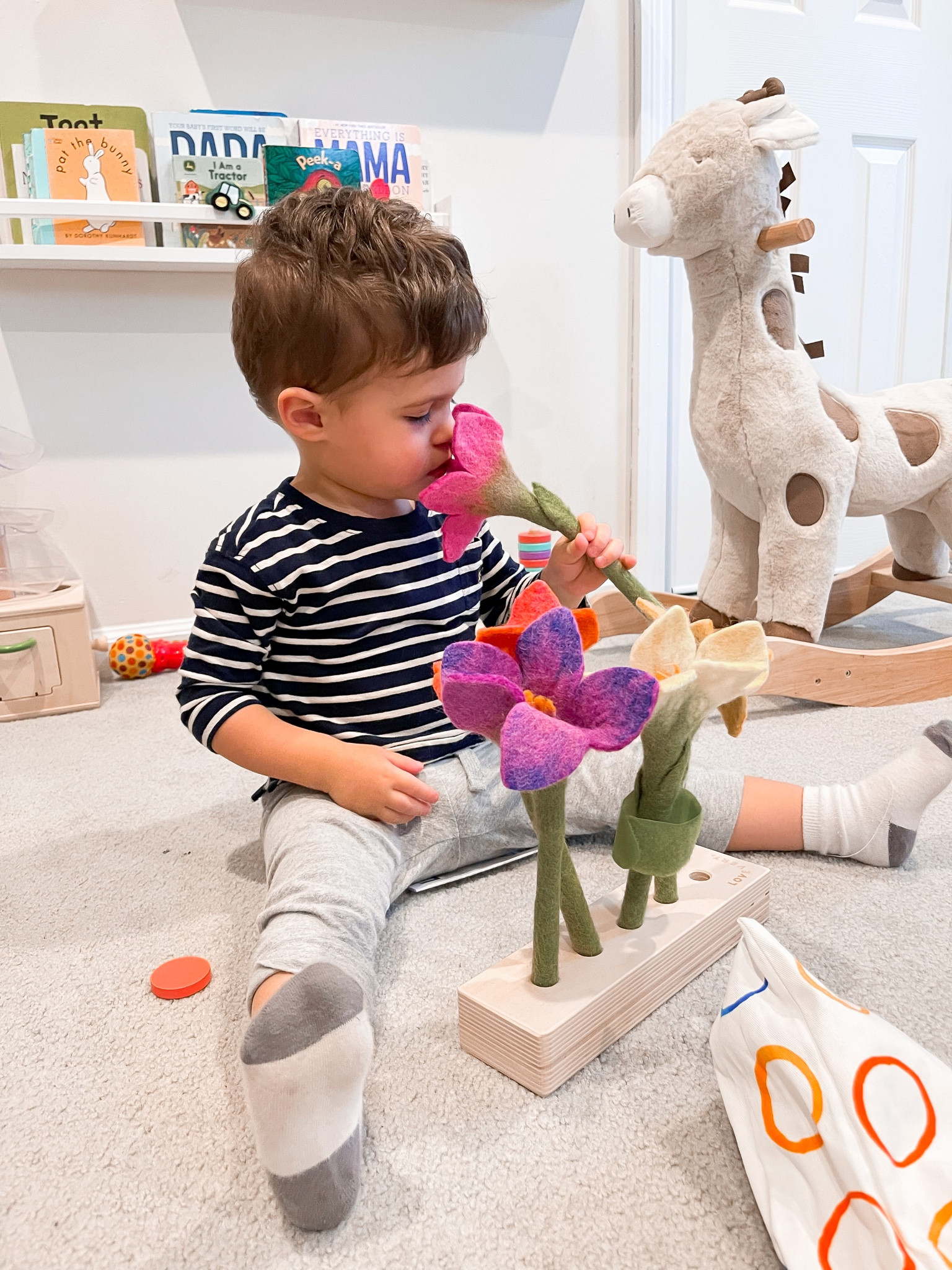 Waking up & smelling the roses with @lovevery! #loveverygift #lovevery 

https://liketk.it/3YXrv

#LTKbaby #LTKfamily #LTKkids