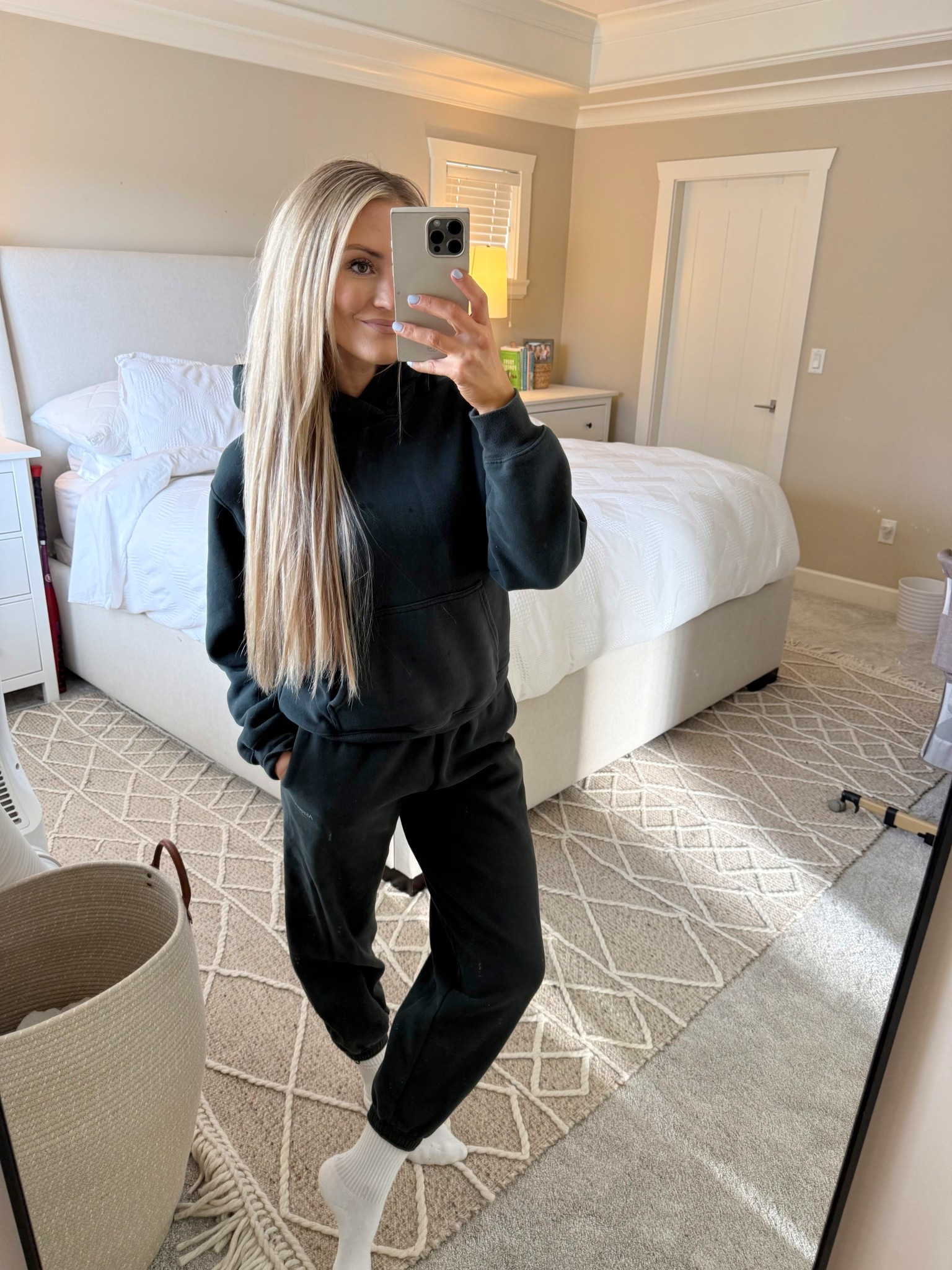 
Hoodie - size M
Sweats - size small / short 

#LTKtravel #LTKwinter #LTKcanada