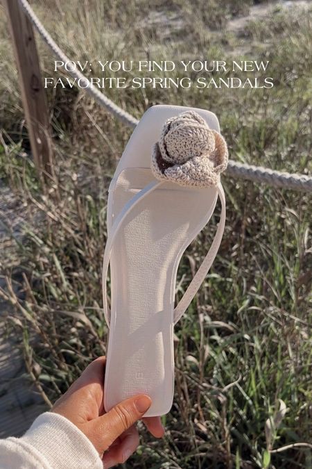 spring sandals / summer sandals / flower accent sandals 


#LTKshoecrush #LTKfindsunder100