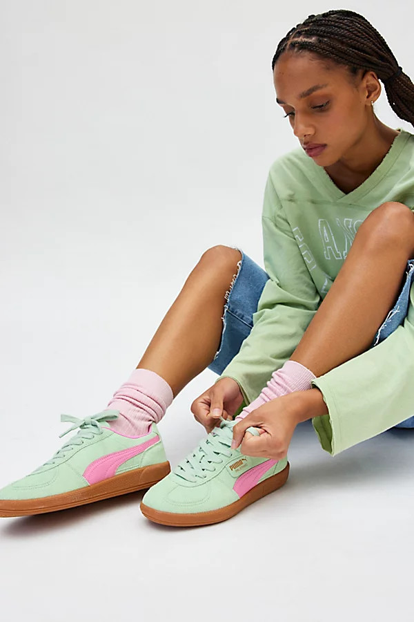Puma Palermo Suede Sneaker in Fresh Mint/Fast Pink, Women's at Urban Outfitters | Urban Outfitters (US and RoW)
