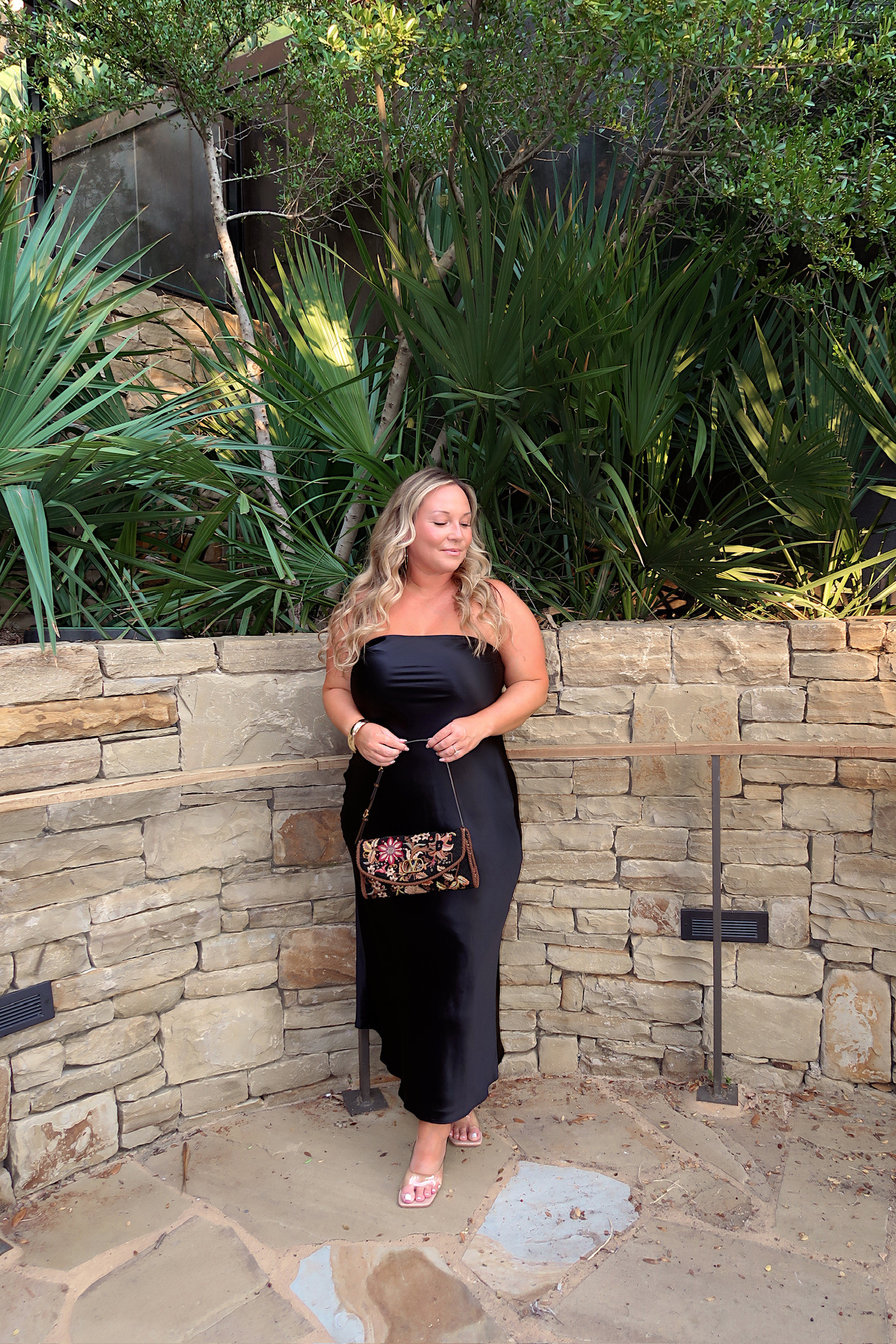Another LTK Con look!! Had the best time🖤


Quince dress size large 
Amazon heels 
Amazon bracelet 





LTK Con, event, elevated, conference, ootn, ootd, evening, maxi dress, strapless, shelli enright, stylenright 

 #LTKCon #LTKootd #LTKMidsize